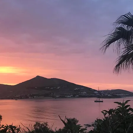 Parian Lithos 호텔