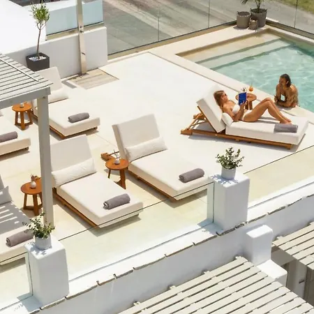 호텔 Parian Lithos 3*