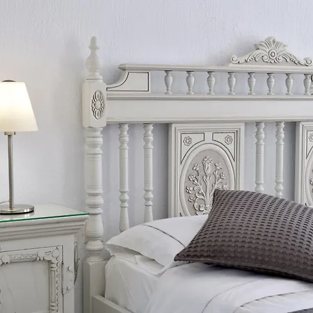 Parian Lithos 호텔 나오우사