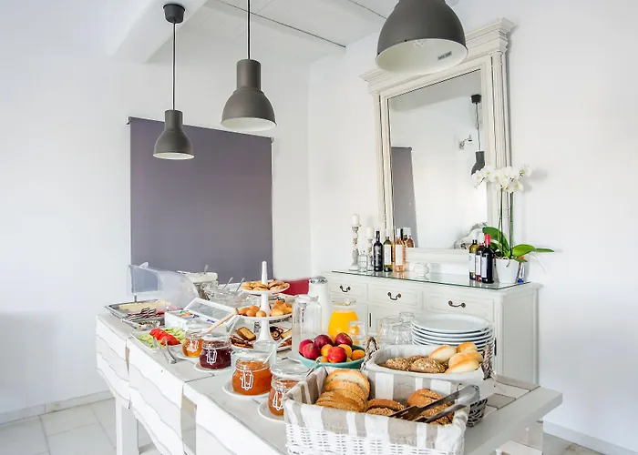 فندق Parian Lithos