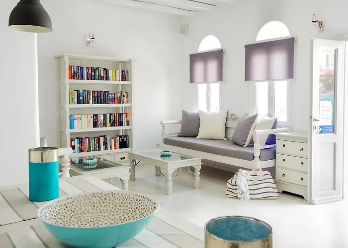 فندق Parian Lithos