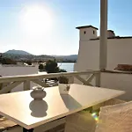 Parian Lithos Otel