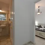 Hotel Parian Lithos Naousa (Paros)