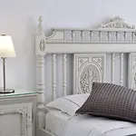 Parian Lithos Hotel Naousa (Paros)