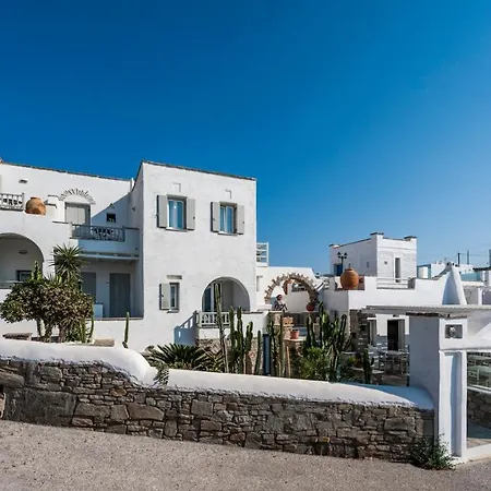 Hotel Parian Lithos