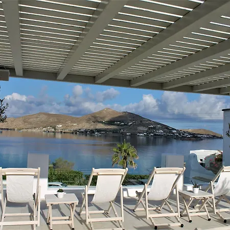 Hotel Parian Lithos