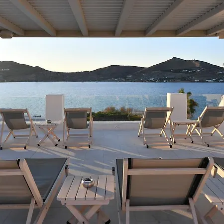 Parian Lithos Hotel 3*