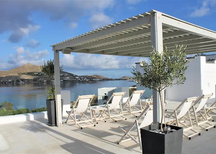 Parian Lithos 3* Naousa (Paros)