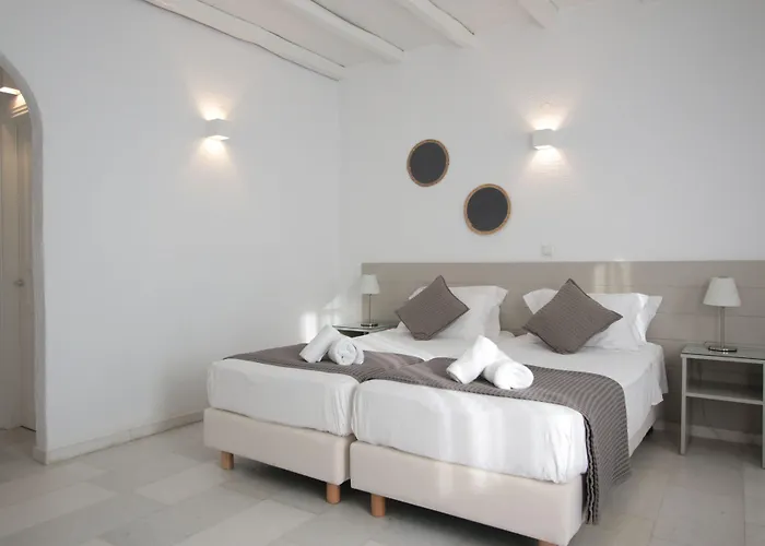 Hotel Parian Lithos 3*