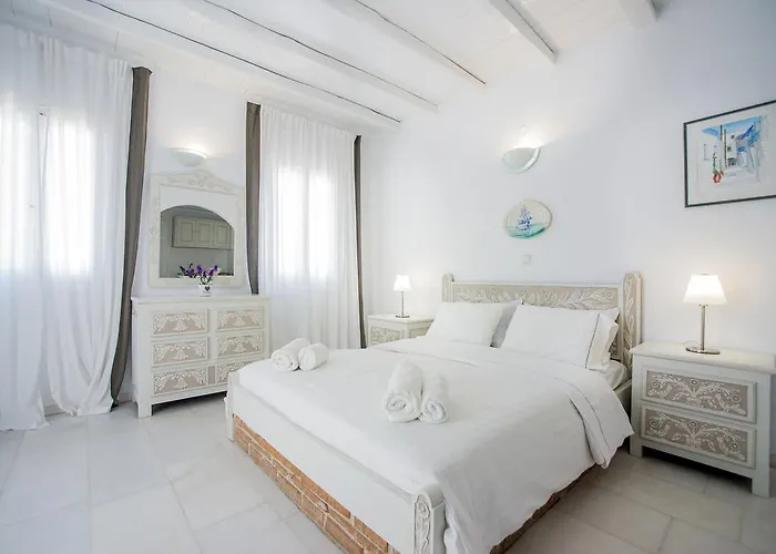 Hotel Parian Lithos Naousa (Paros)