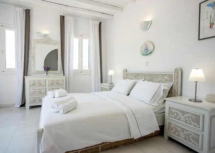 Hotel Parian Lithos Naousa (Paros)